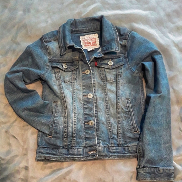 Levi's Jackets & Blazers - Vntg Levi Strauss Jean Jacket